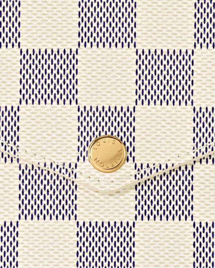 Louis Vuitton Felicie Pochette Bag Stylish envelope design3