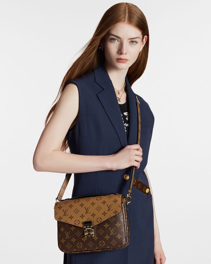 Louis Vuitton POCHETTE METIS handbag4