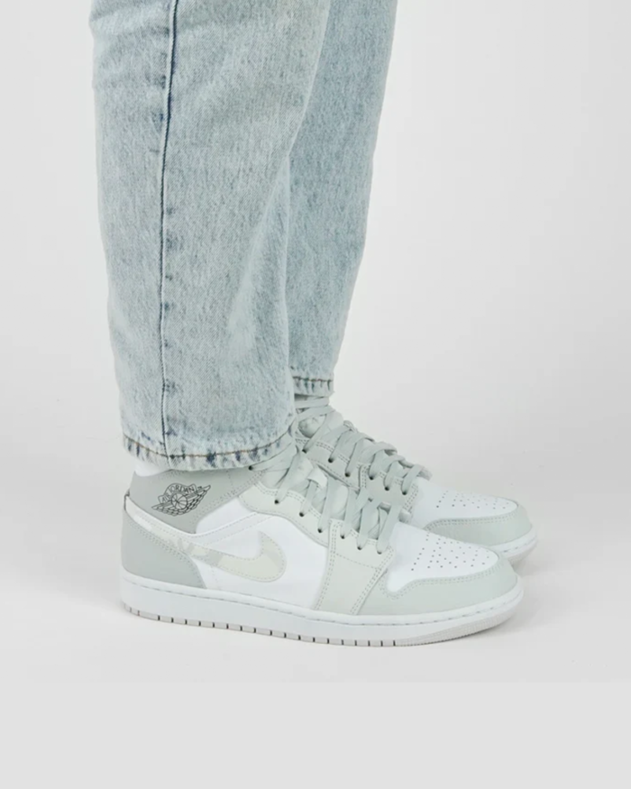 By Nike Jordan 1 Grey Camo Mid4
