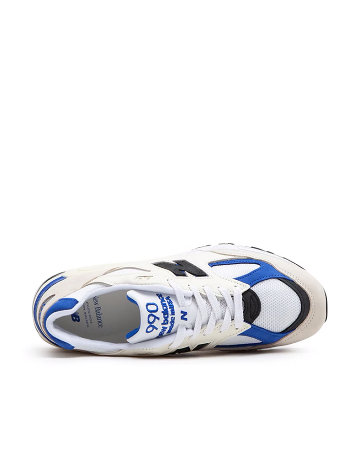 New Balance 990 Made in USA – Iconic Comfort and Quality Sneakers3