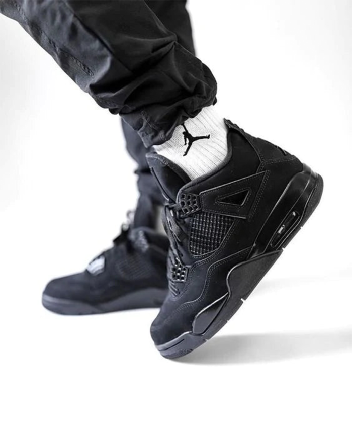 Nike Air Jordan 4 Retro Black Cat2